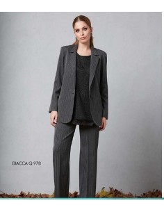 Tailleur gessato, giacca e pantalone con brillantini Quiin 21