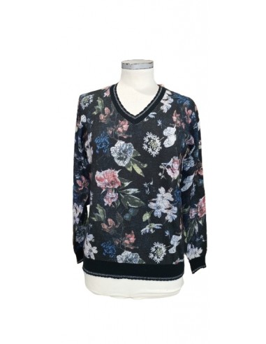 Maglia scollo a V, Concept