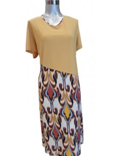 Abito bicolore, Elena